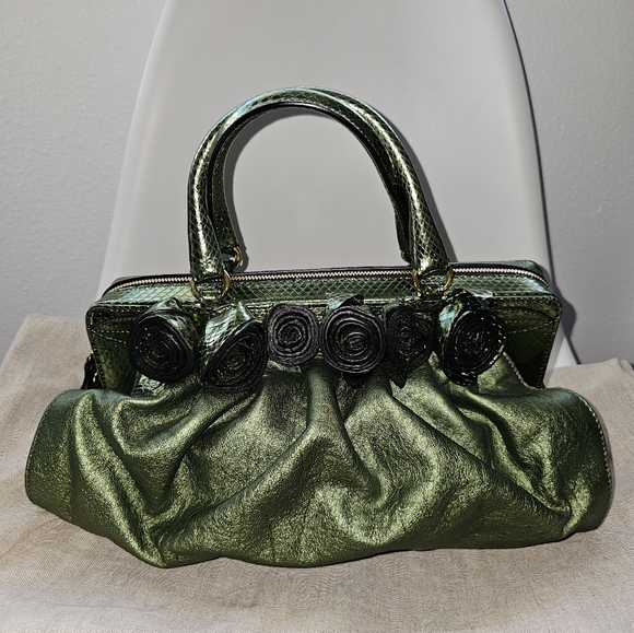AUTHENTIC GREEN METALLIC PYTHON/LEATHER VALENTINO GARAVANI HANDLE BAG - Picture 1 of 12